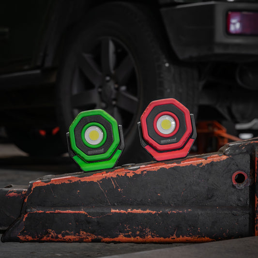 POWERHAND 700 Lumen Rechargeable Pocket Flood Light