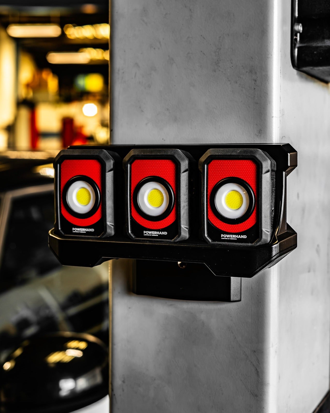 POWERHAND 700 Lumen Work Lights