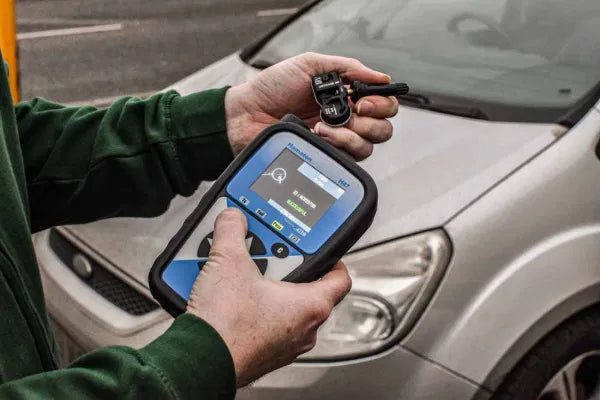 Tyresure TPMS Programming Tool & 24 x Hybrid 3.5 Sensors