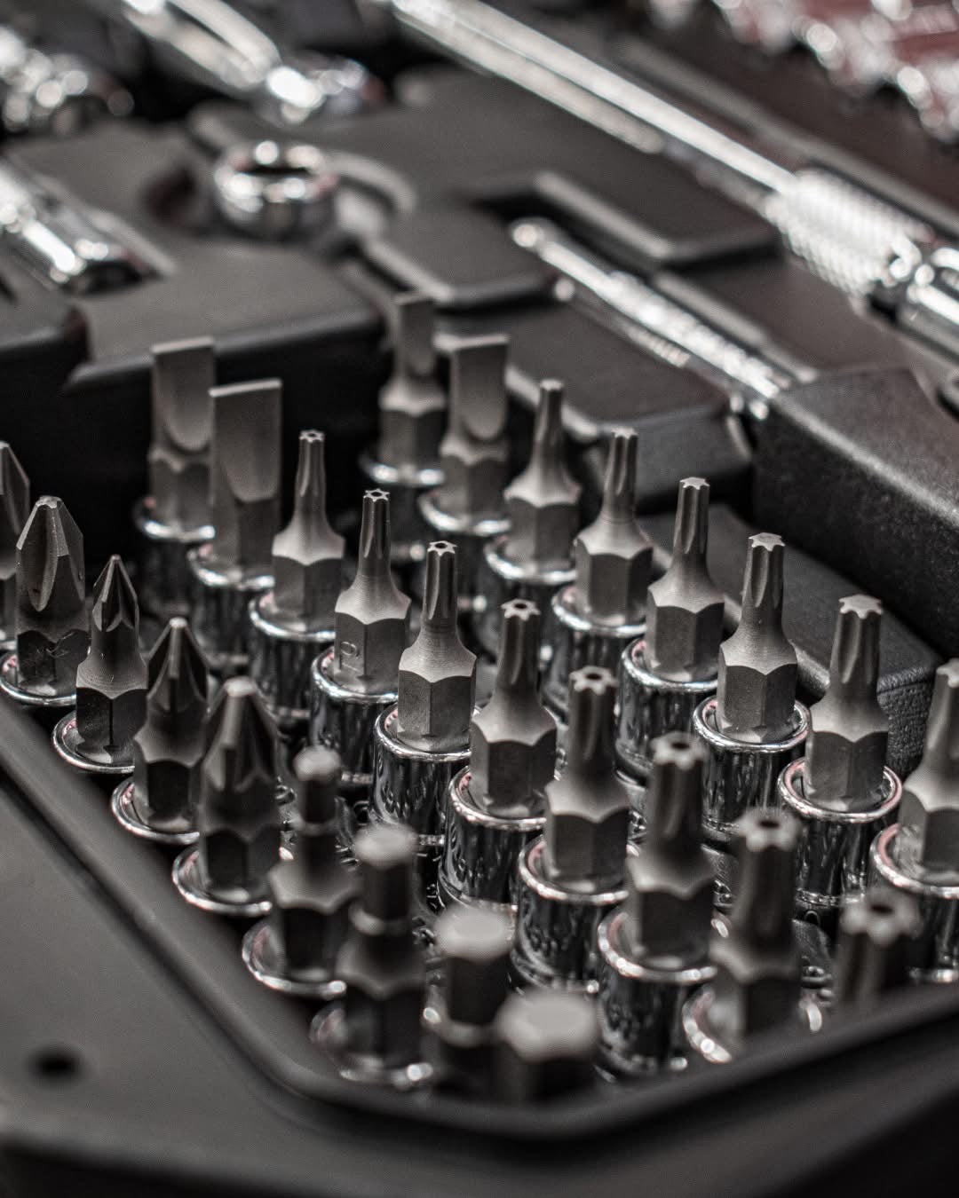 BOXO 122Pc 1/4" & 3/8" Master Tool Set