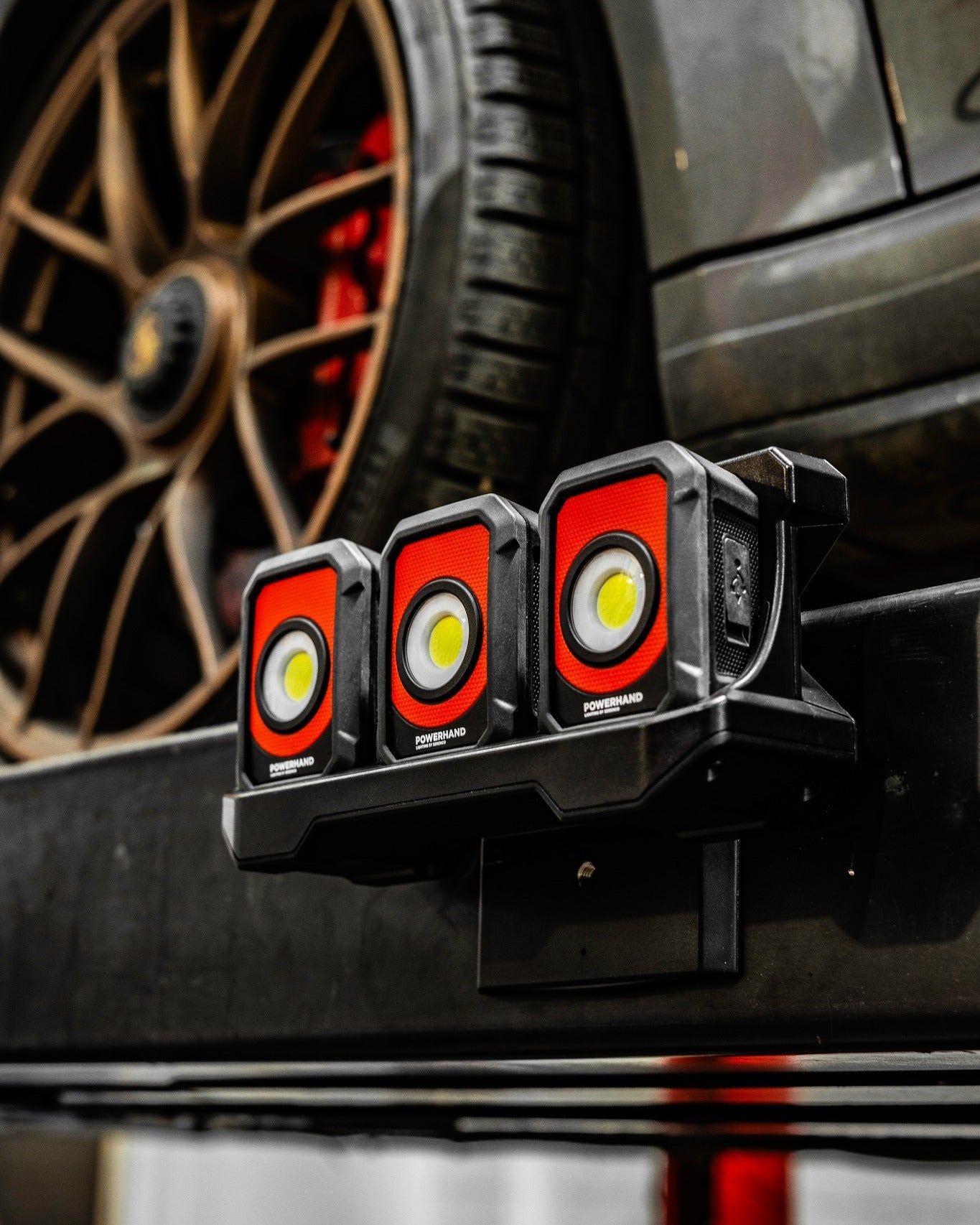 POWERHAND 700 Lumen Work Lights