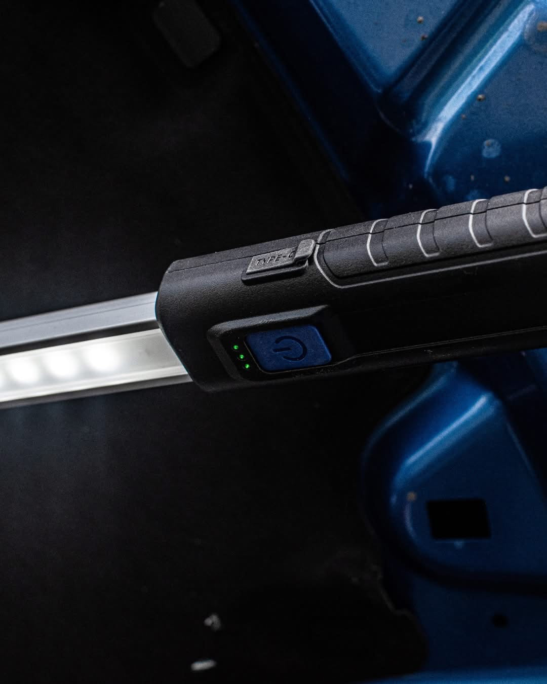 POWERHAND 2000 Lumen Rechargeable Underbonnet Light