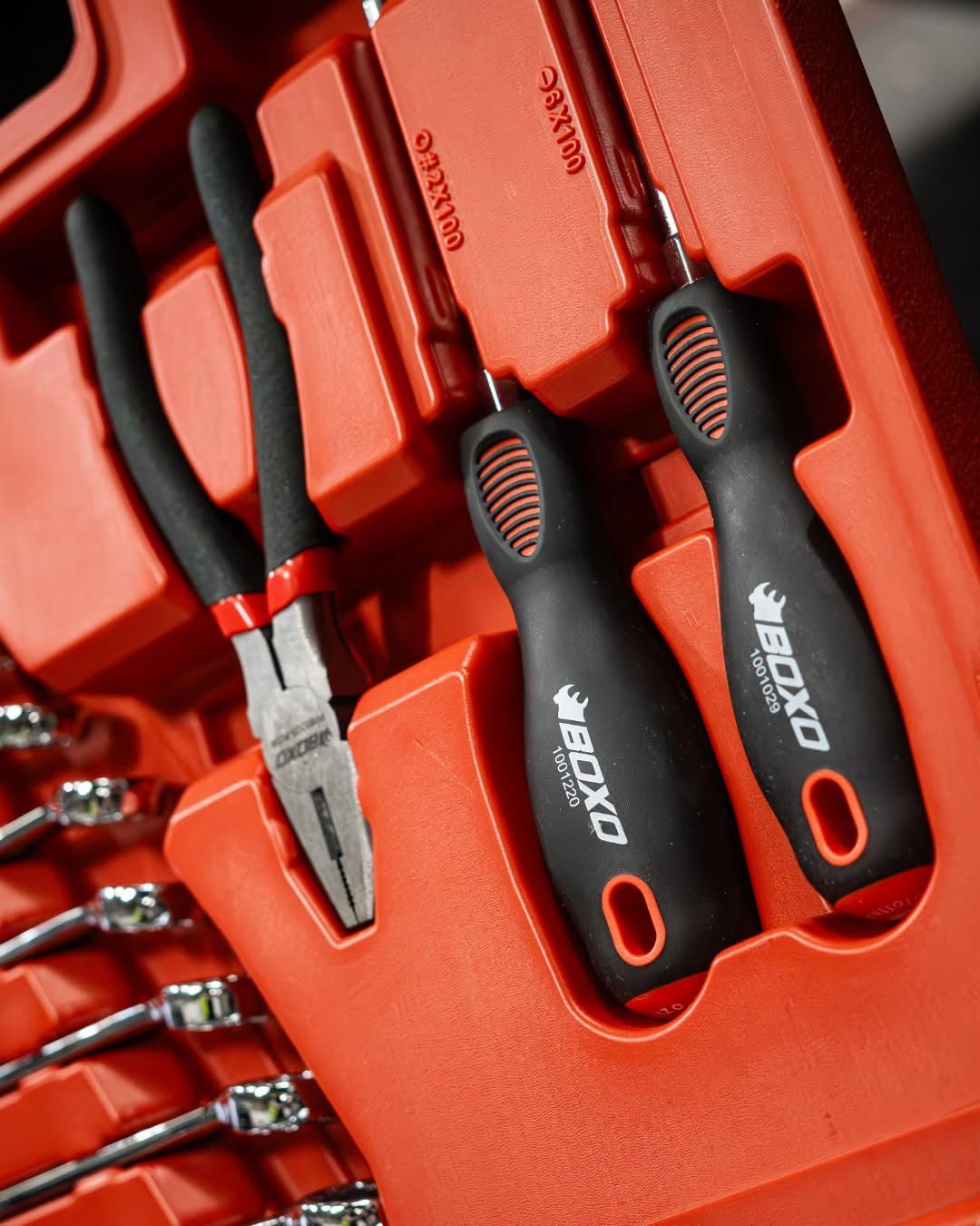 BOXO 122Pc 1/4" & 3/8" Master Tool Set