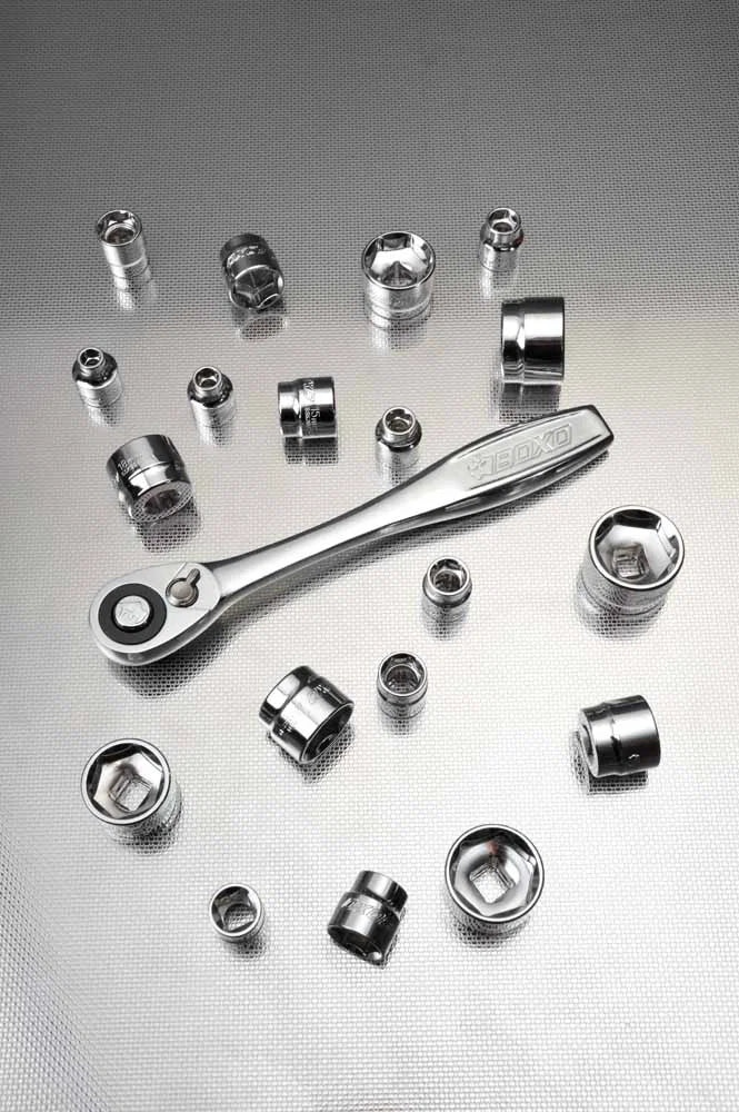BOXO 20Pc 3/8" Low Profile Socket & Ratchet Set