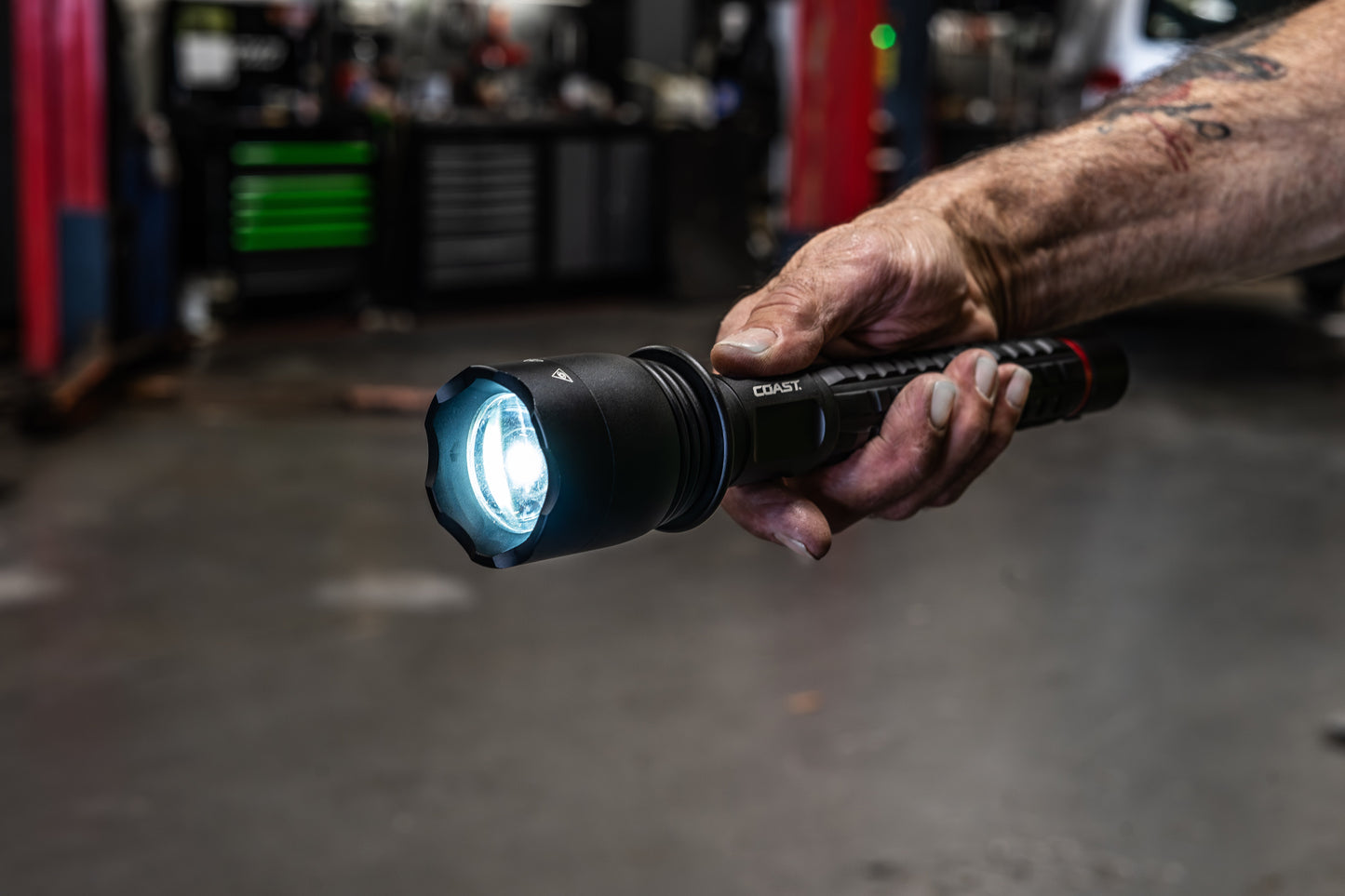 COAST 8000 Lumen Torch with Power iQ Display