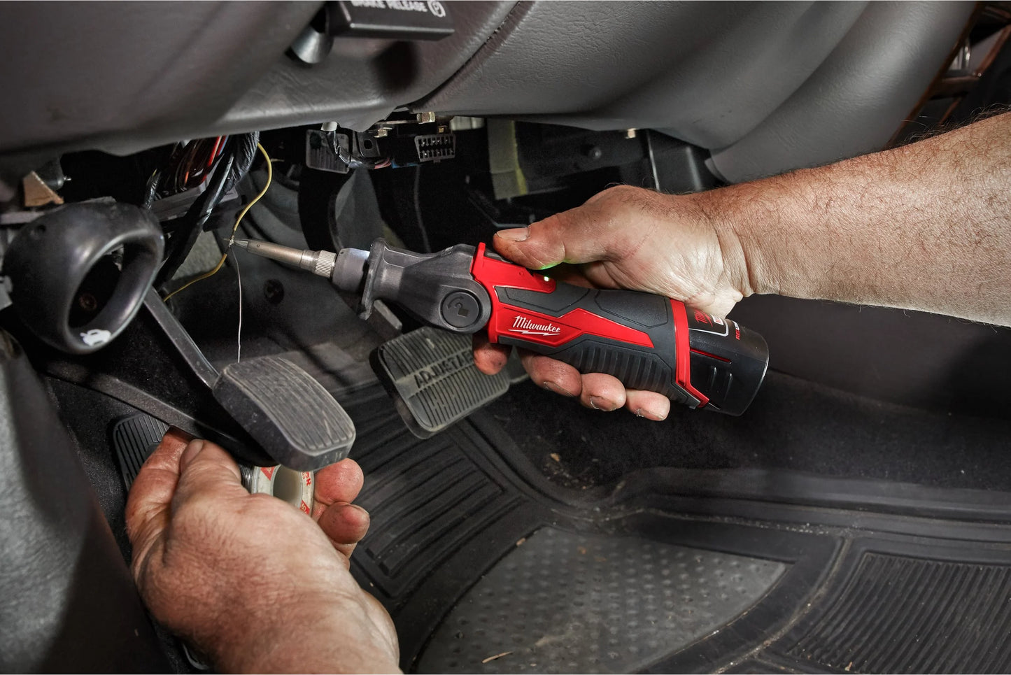 Milwaukee M12™ Sub Compact Soldering Iron