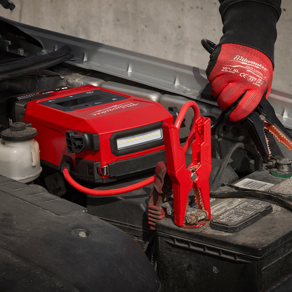 Milwaukee M18™ HOTSHOT Jump Starter 2000A