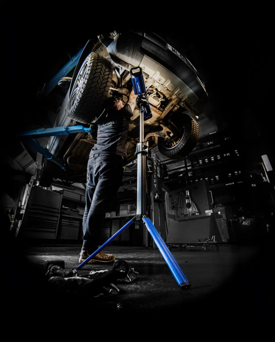 POWERHAND 5000 Lumen Rechargeable Tripod Flood Light