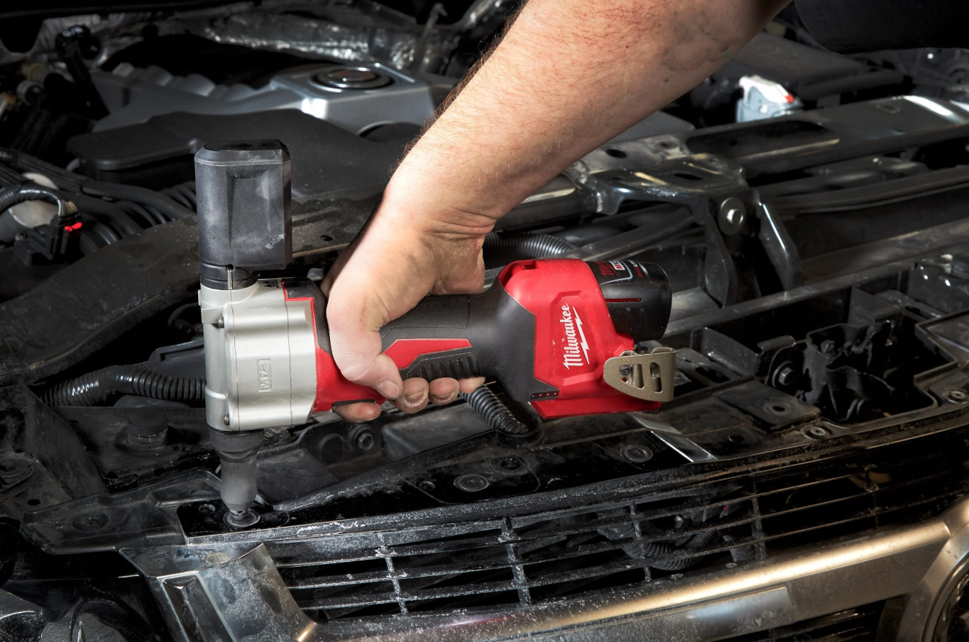 Milwaukee M12™ Sub Compact Rivet Tool