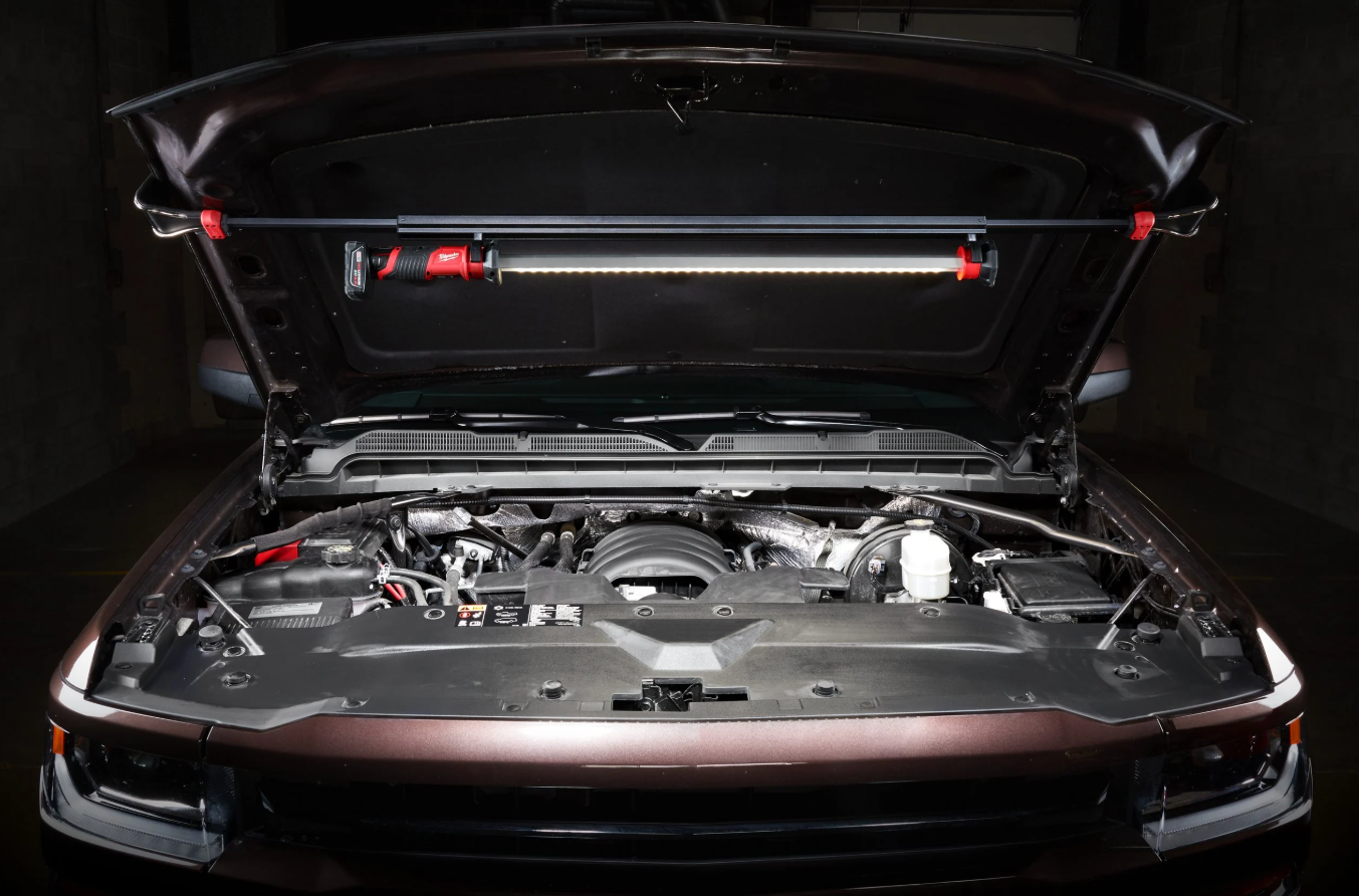 Milwaukee M12™ LED Underhood Light