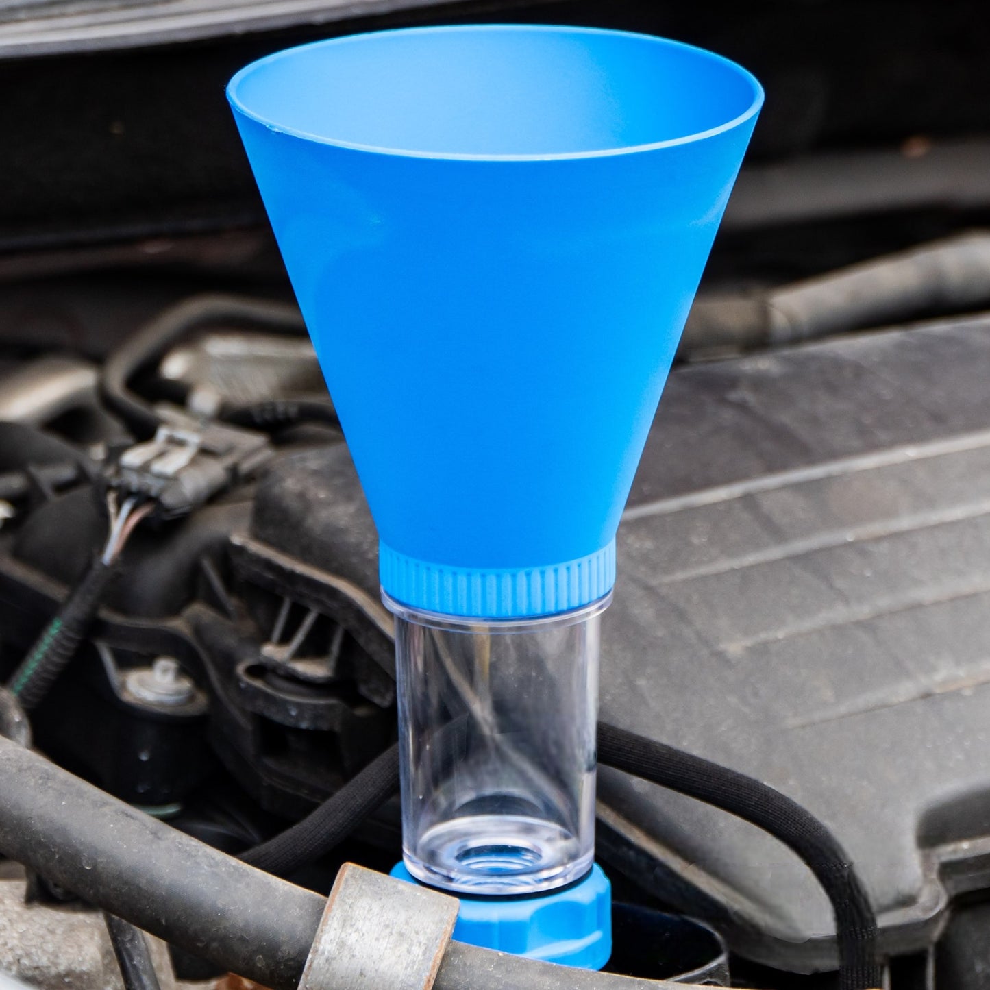 Slow Fill Oil Funnel Filling Device for Renault & Nissan