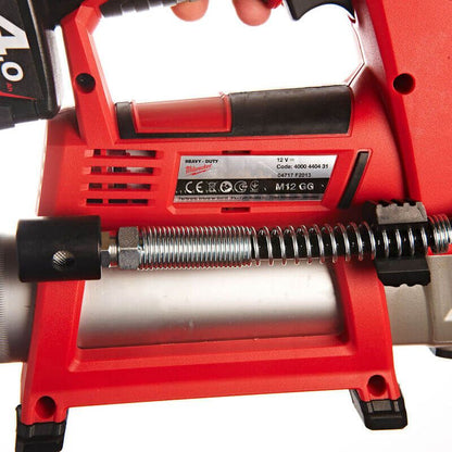 Milwaukee M12™ Sub Compact Grease Gun