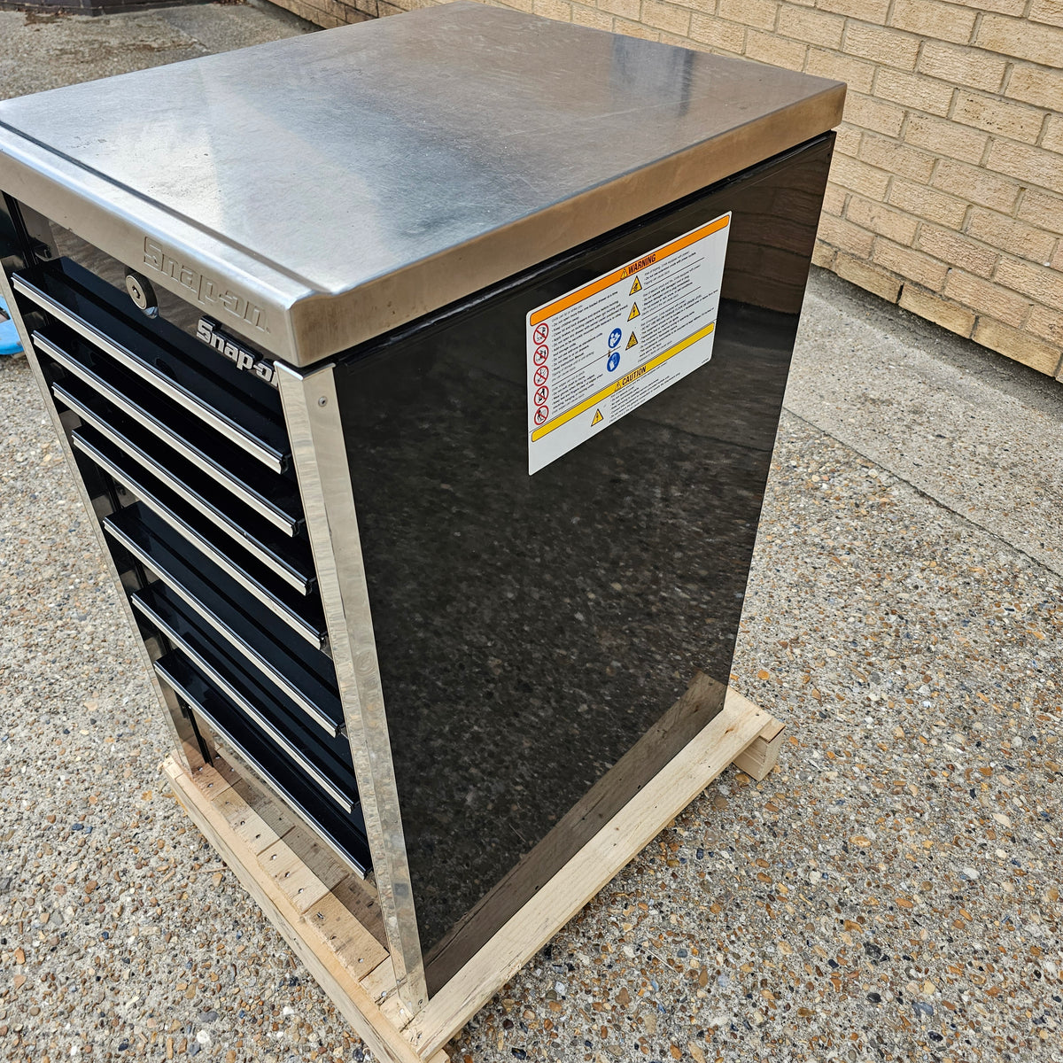 Snap-on 19" x 24" Seven Drawer Masters Series End Cab with Stainless Top
